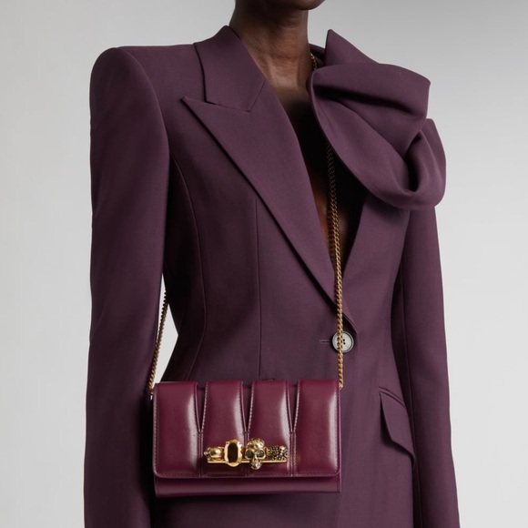 Alexander McQueen Slash Cutout Knuckle Leather Clutch Burgundy - Picture 4 of 6